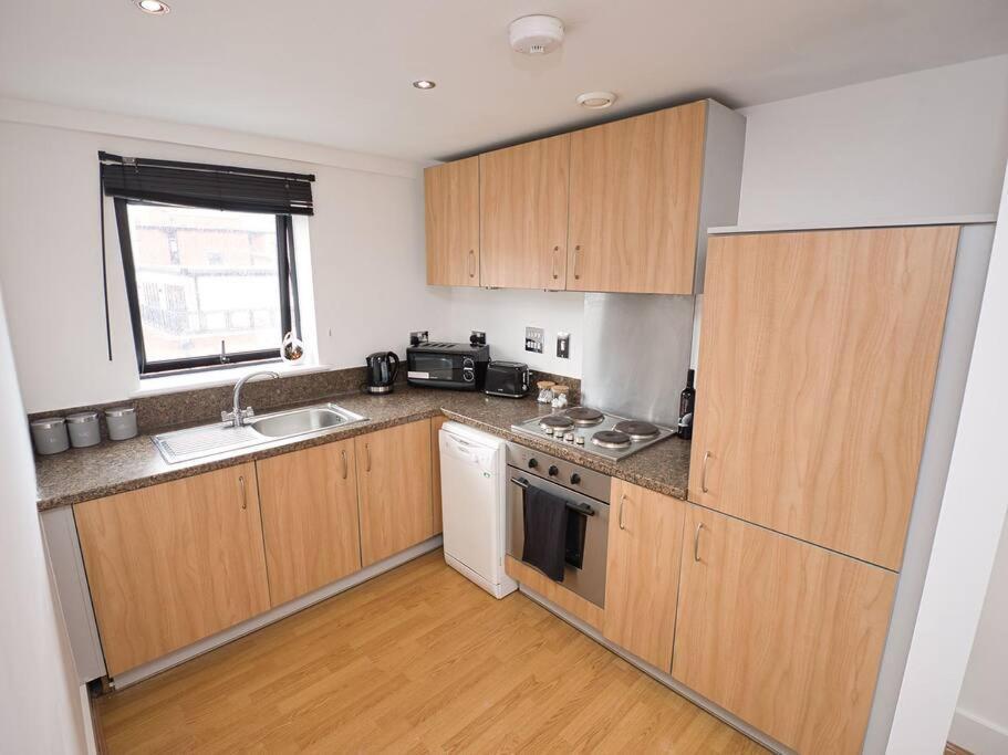 Lovely 1 Bedroom Apartment - Bham City Centre Birmingham Buitenkant foto